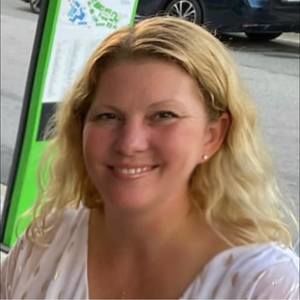 Meet your Posher, Rebecca